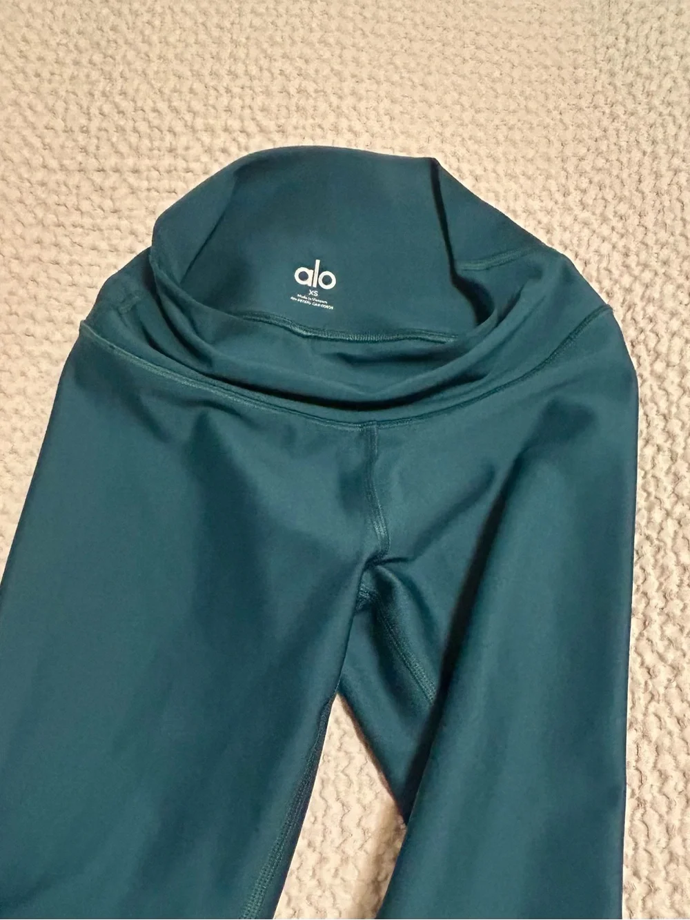 ALO 7/8 High Waist Airlift Legging in Midnight Green